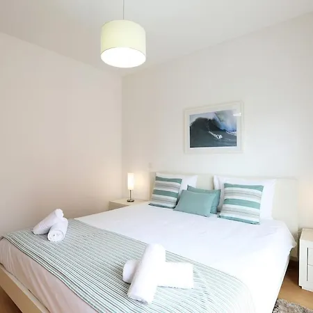 Light House With Swimming Pool Appartement *