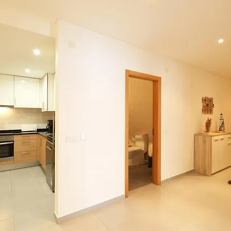 Light House With Swimming Pool *