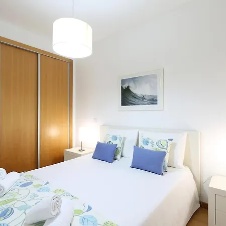 Light House With Swimming Pool Apartament