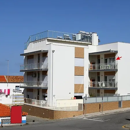 Light House With Swimming Pool Apartment *
