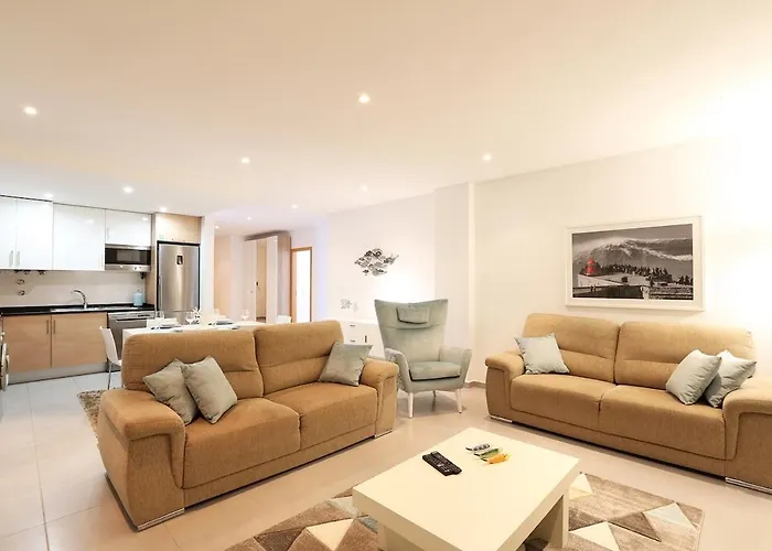 Light House With Swimming Pool * Nazaré